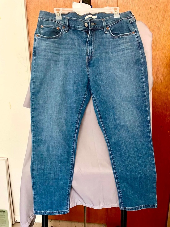 Levi's Denim - Levi's Boyfriend Jeans Size 32x28 Medium Wash Stretch Denim